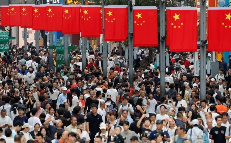 外资巨头们终于发现了一个全球独一份的“新玩法”：在中国借钱，去全球花但这件事最