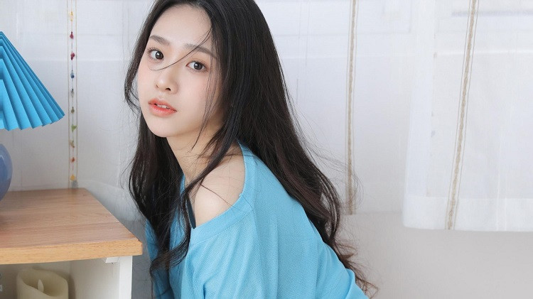 两性关系的10个忠告：1、不管爱情还是婚姻，男女都要共同付出，否则，付出失衡，