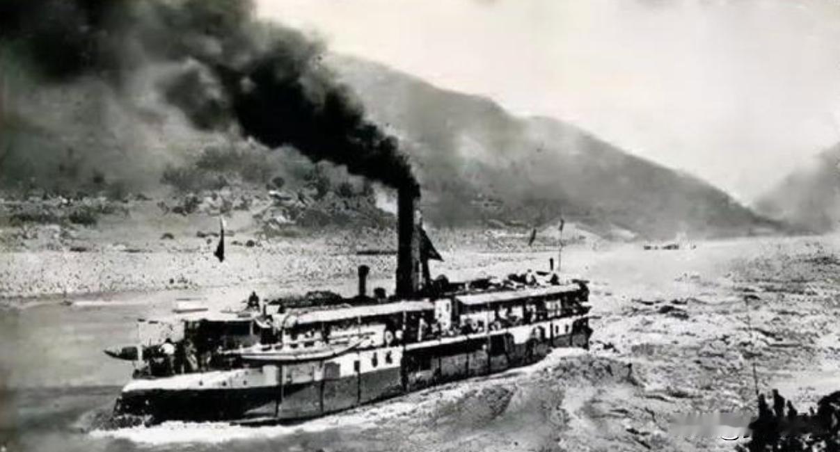 1926年长江怒吼！英舰残杀56名川军，三小时炮火屠城，中国军队第一次主动向列强