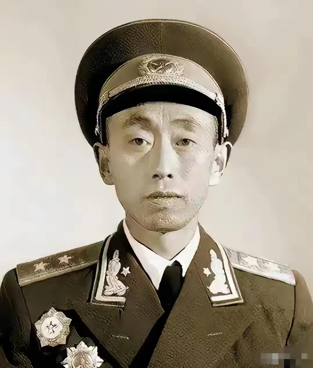 1983年，一位西路军老兵在医院看大门的时候，没招谁没惹谁，居然被人活活打死了。