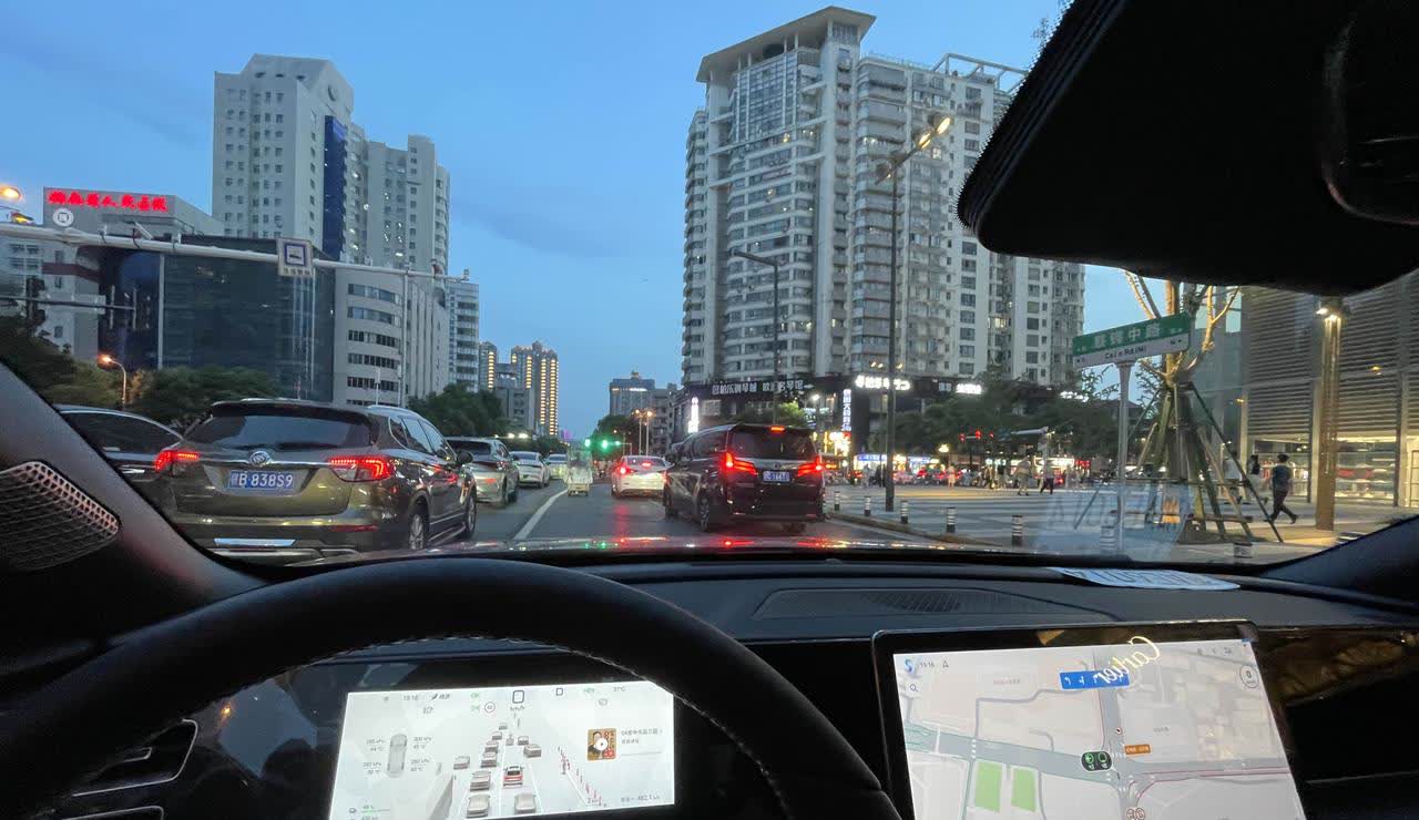 比亚迪混动，夏季续航能达多少？我新提的比亚迪秦L，今天实测了一下，它在夏