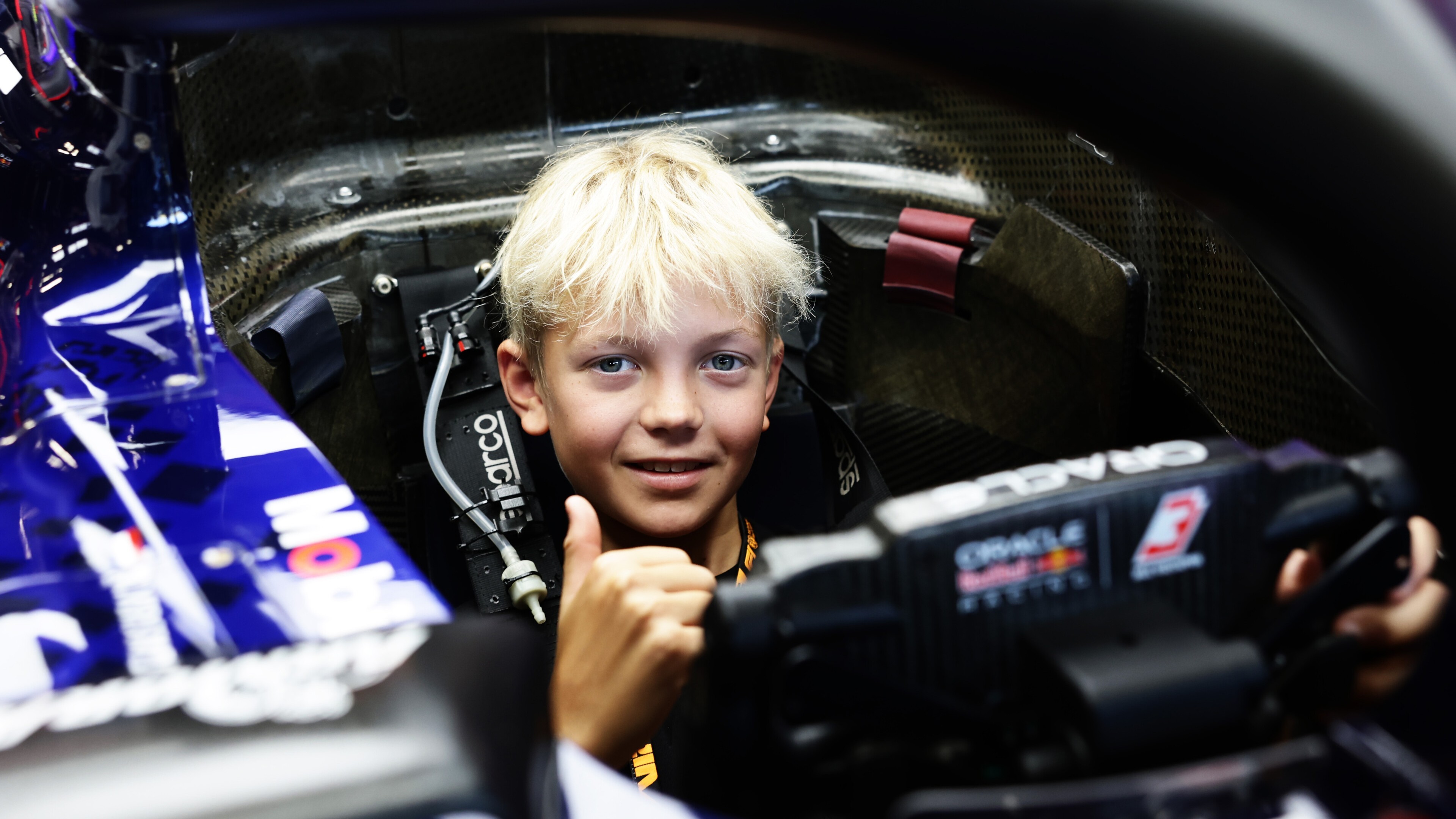 F1库特哈德认为罗宾·莱科宁的潜力远不止于驾驶天赋。👨‍👦他认为