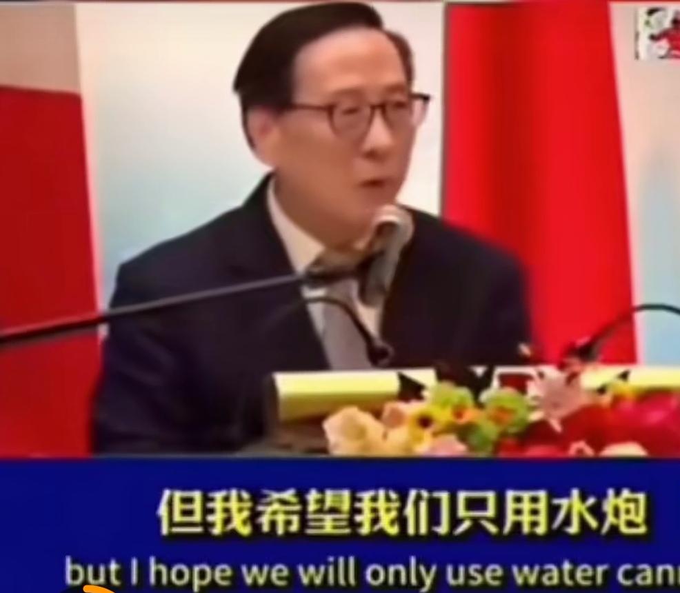 高志凯教授在公开场合直言不讳地说:菲律宾要认清形势，不要在一条道走到黑！跟中国作