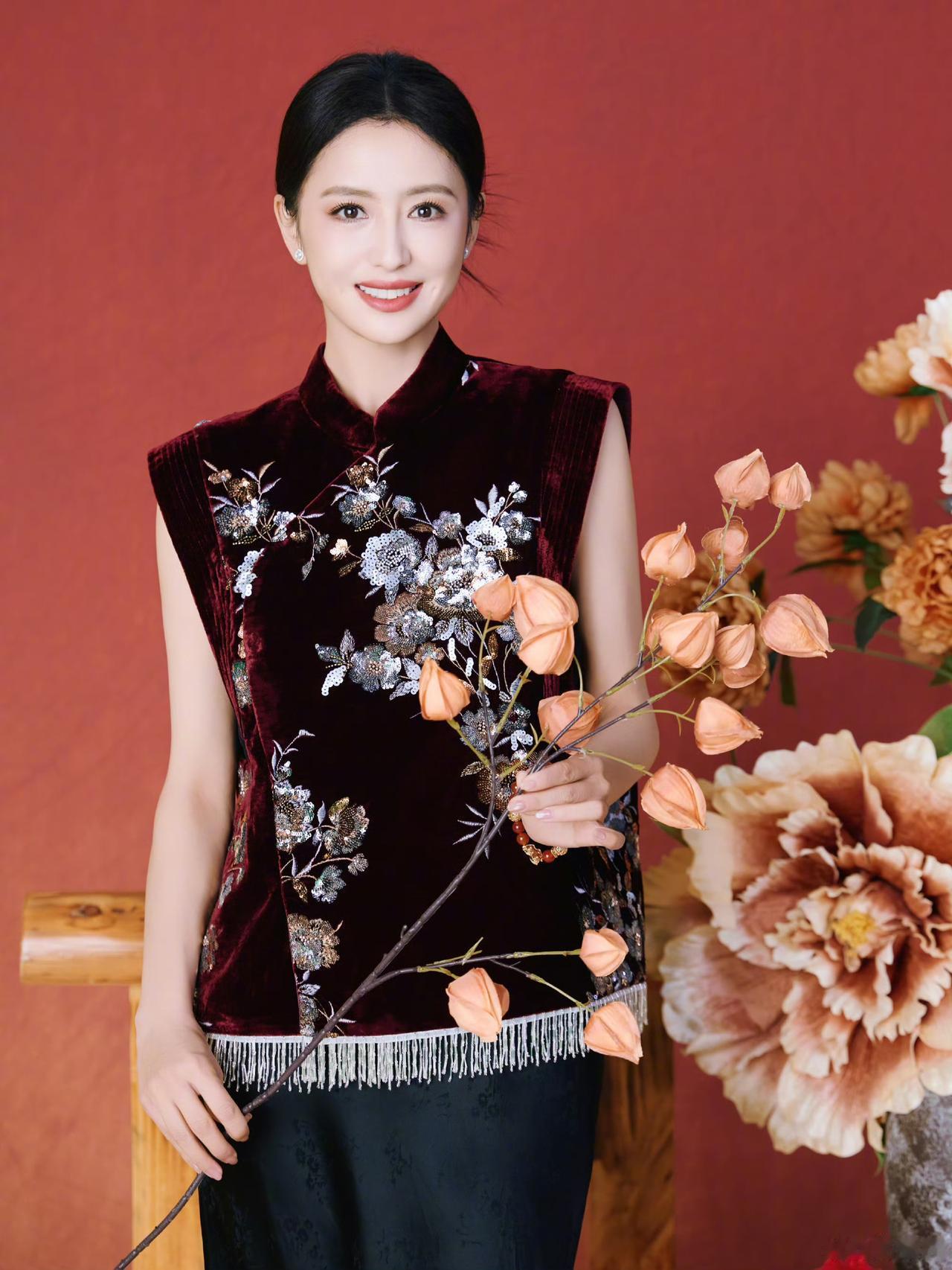 丫丫沉鱼落雁，闭月羞花，美爆了[比心]佟丽娅