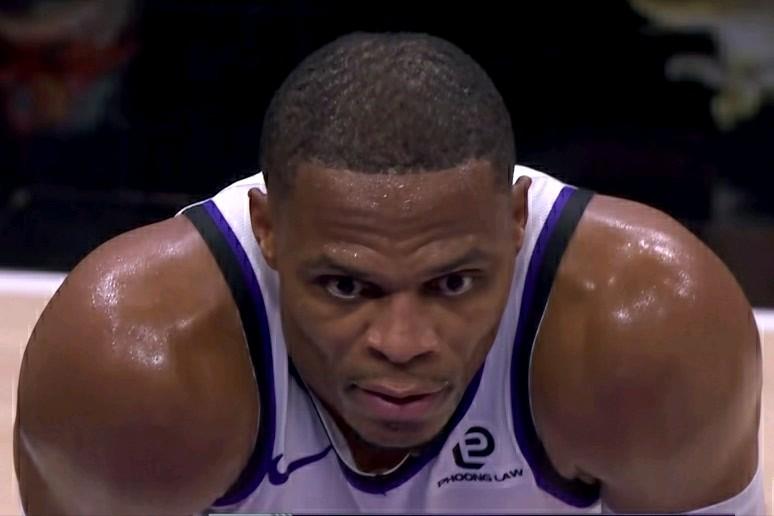 威少牛逼：再度飙三双！但是威少的这2个荣誉比3双更值得称赞：205次：13分