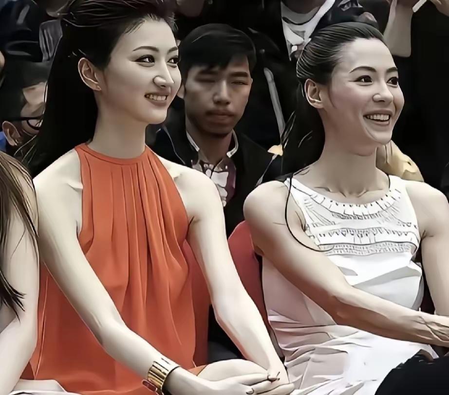 确实美，如果要鸡蛋里挑骨头🦴，非要给景甜挑毛病的话，就是她的人中比较短。但是一
