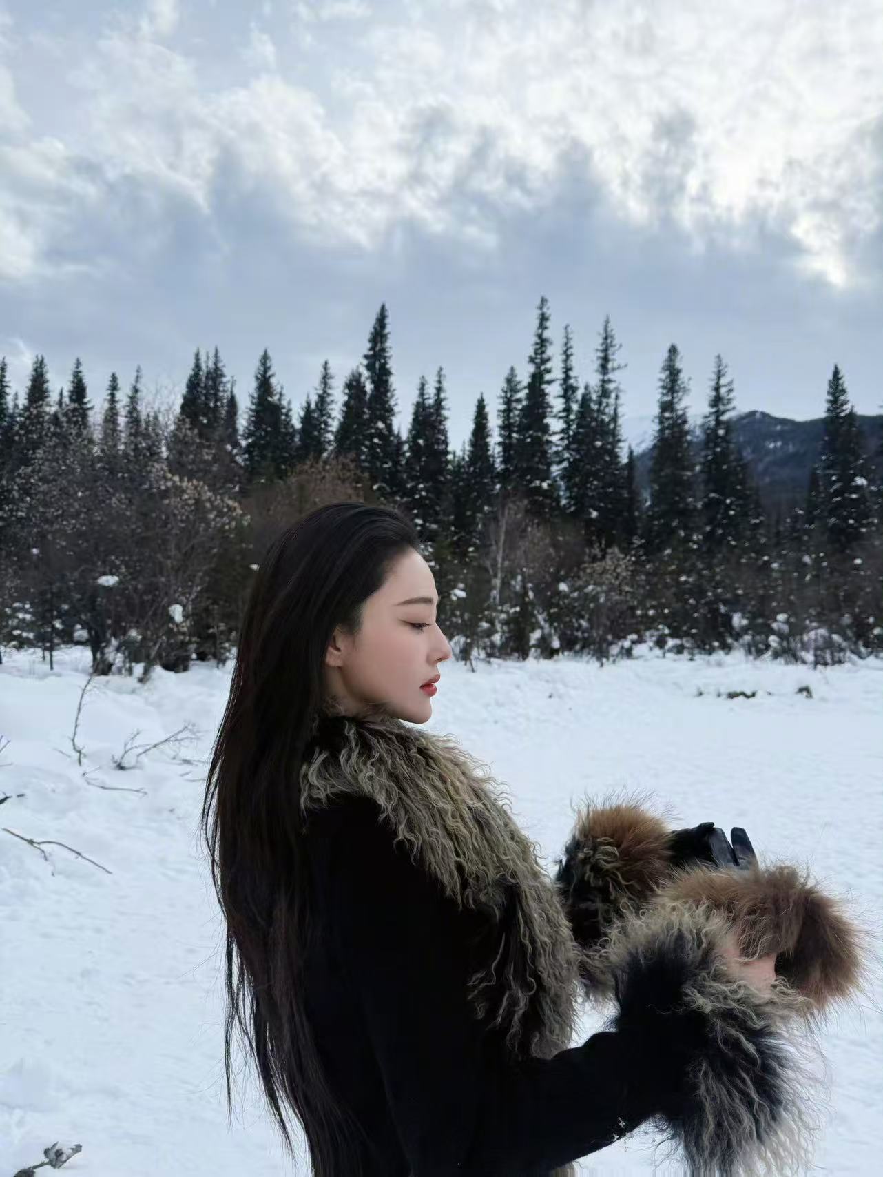 张馨予自驾新疆美到窒息张馨予自驾新疆张馨予自驾新疆美到窒息，好好看，