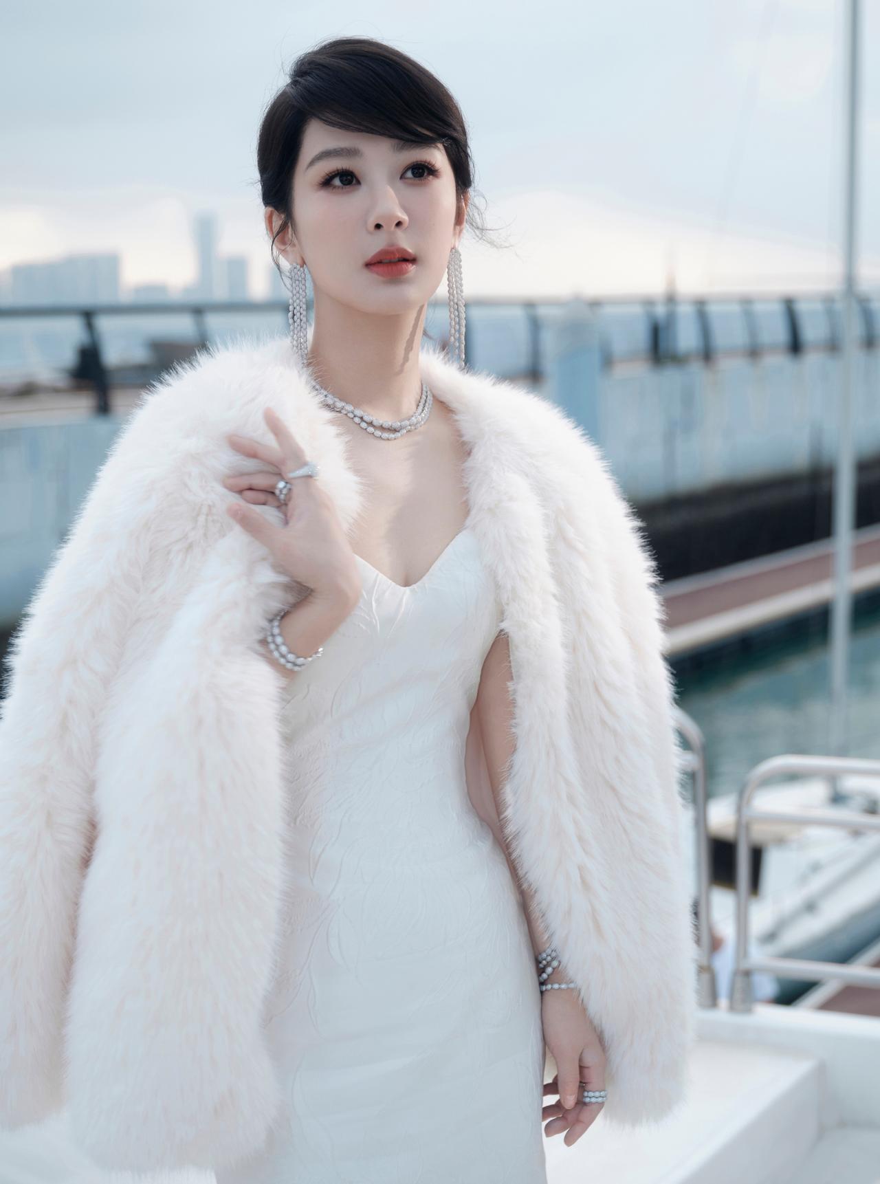 我的2025年度总结美女明星穿搭写真