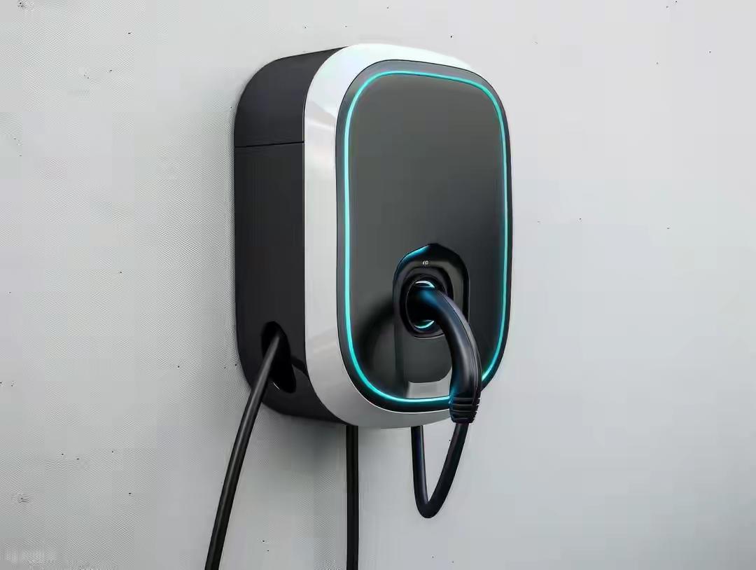 车都提了俩月了，充电桩还没装上。每次去物业，不是“电容不够”就是“再等等”，你是