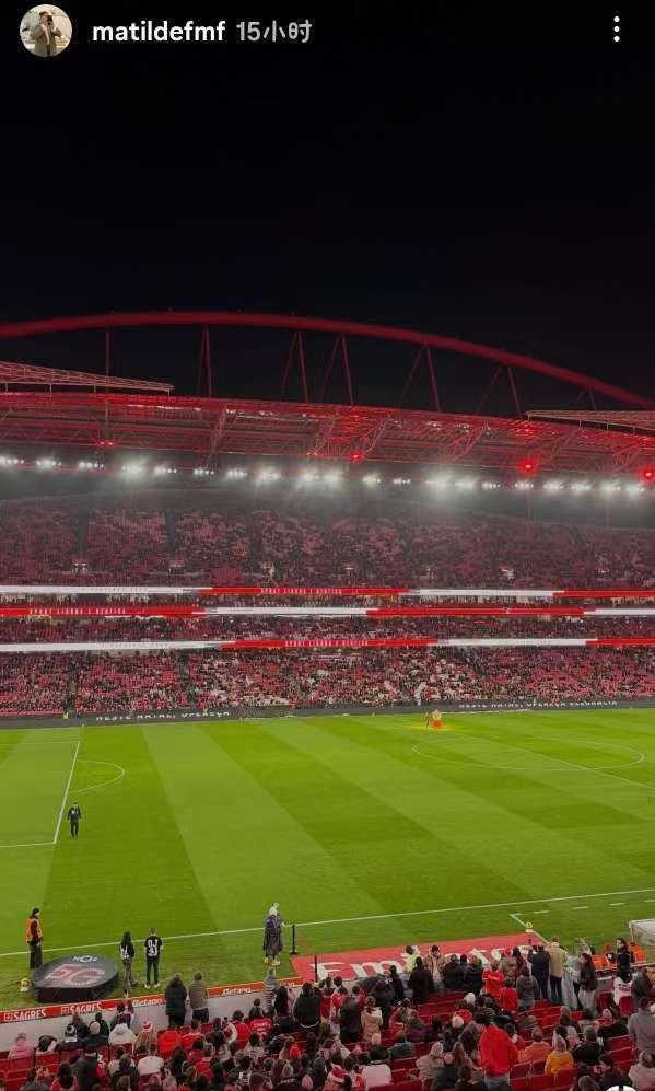 有快二十年了，穆里尼奥的嫡长女，终于又来到现场看球了，这可不是一般的小事，而是意