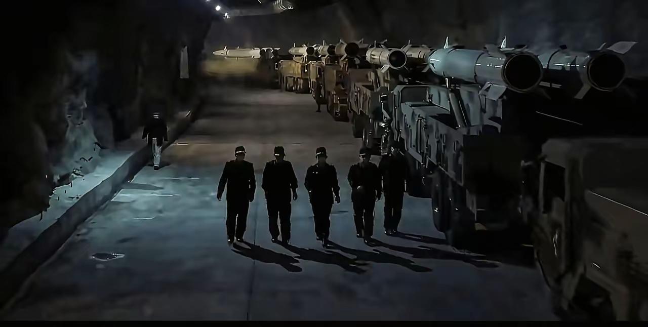 ​现在，美国终于知道为什么很难将伊朗给打败了。伊朗的山体隐藏工程的确强大，让人看