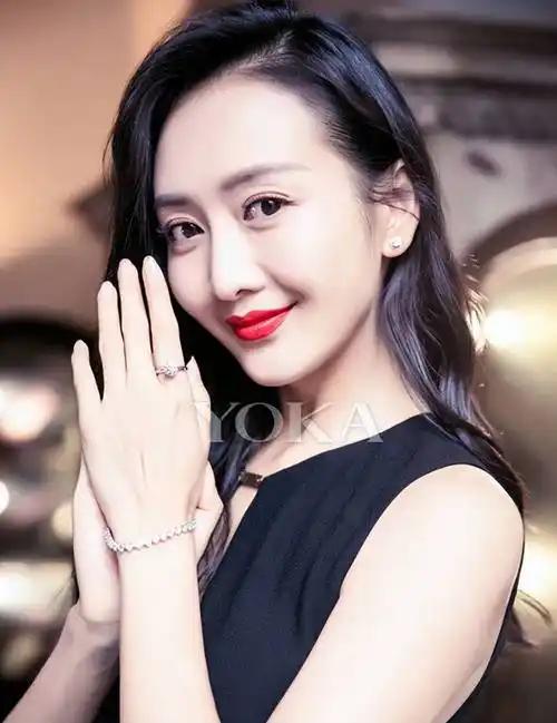 王鸥何九华真相大白！这下算是捋清楚了，王鸥和何九华两人都没有撒谎。何九华