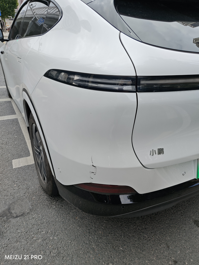 用小鹏G6两年行驶质感符合预期，智能化做的可以，ngp功能高速确实轻松不少，续