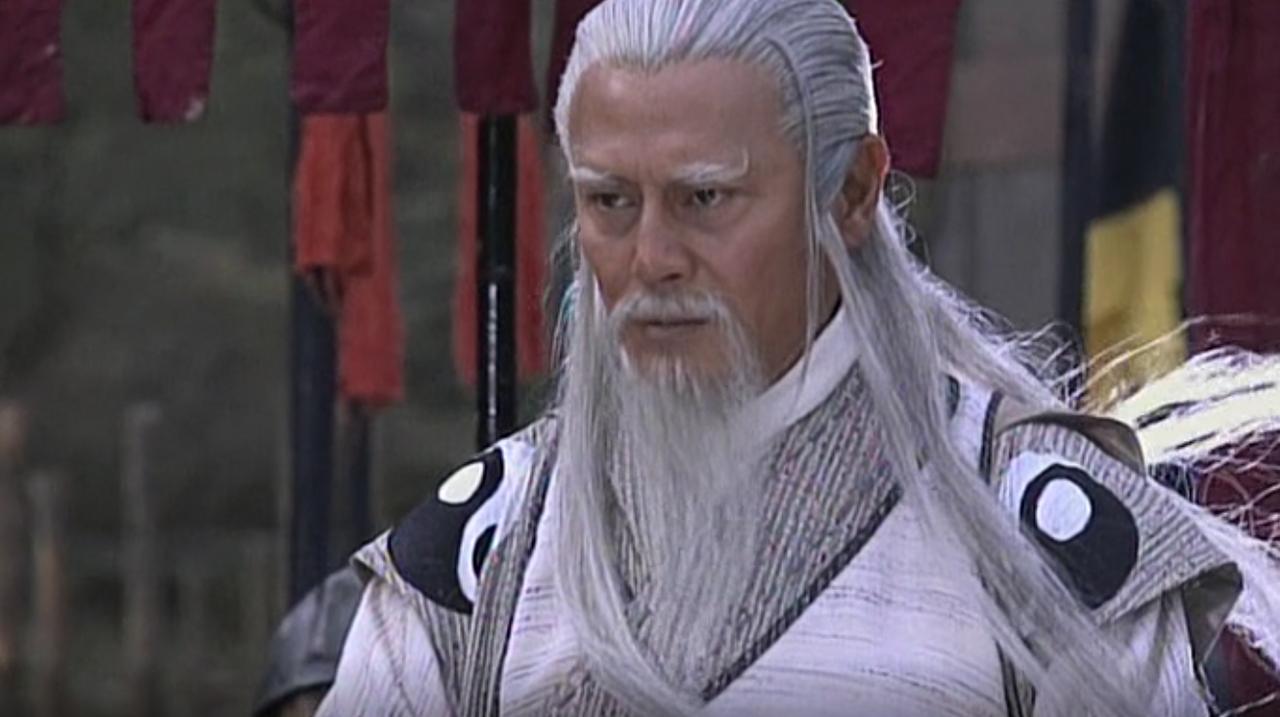 姜子牙的护身法宝作为古代第一玄幻小说，《封神演义》的作者笔力有限。比起水浒、三