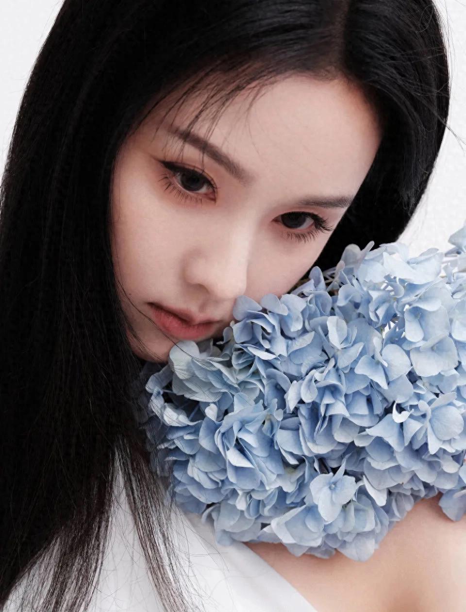 女星陈都灵光影精灵：清新秀美、楚楚动人