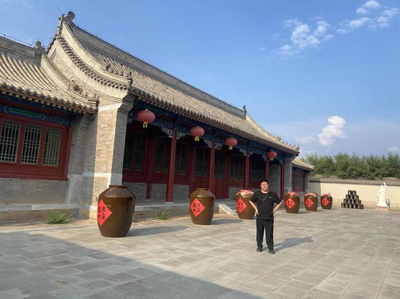 不知道有没有人知道这是哪。前几天来这里旅游，其实天气很热，已经没有心情旅游了
