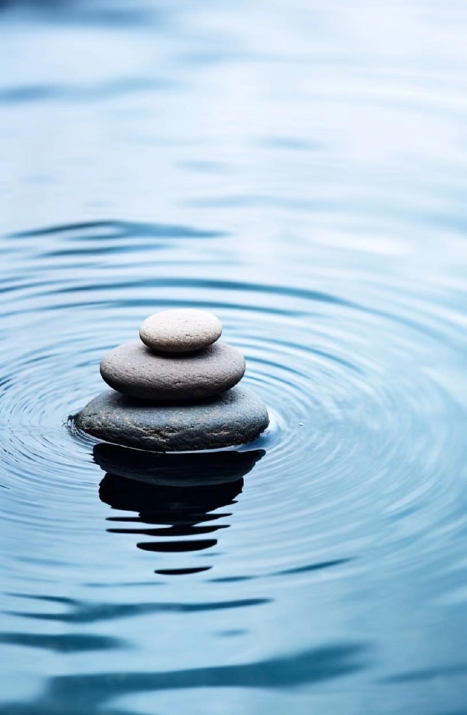 非常通透的一段话:“人活在世上，不累，就是木头，不痛，就是砖头。谁，都有哭泣的时