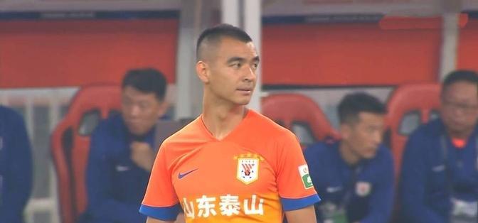 山东泰山队新的“玄冥二老”接班了，刘彬彬出道时以“快马”著称，怎奈岁月不饶人，如