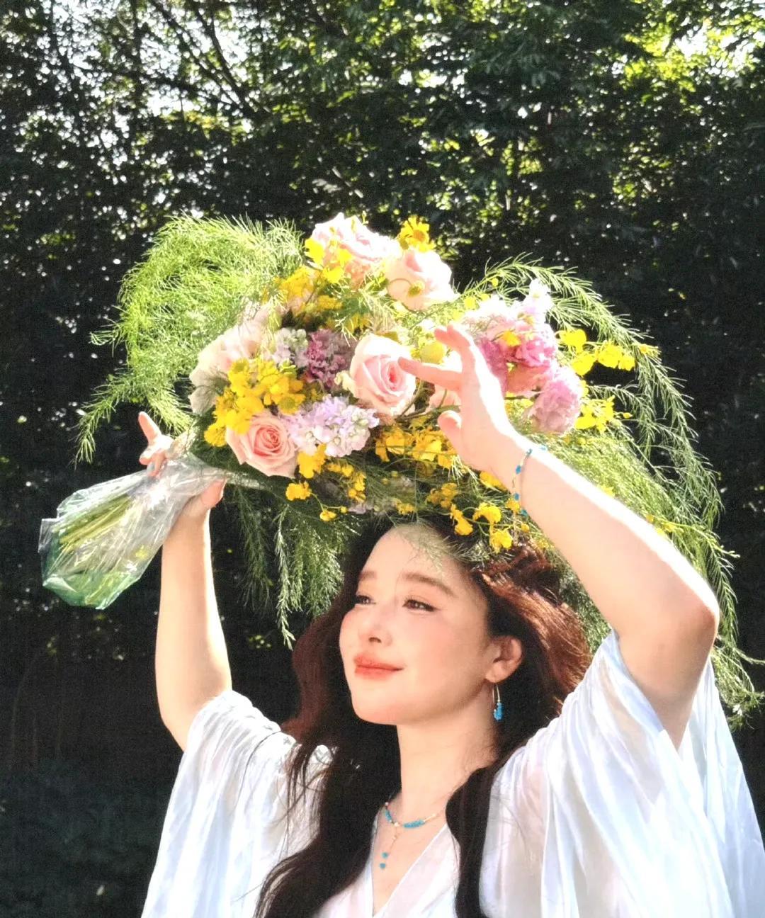 阚清子官宣怀孕的微博直接爆了，我看到这消息的第一反应就是，她啥时候结婚了？一扒