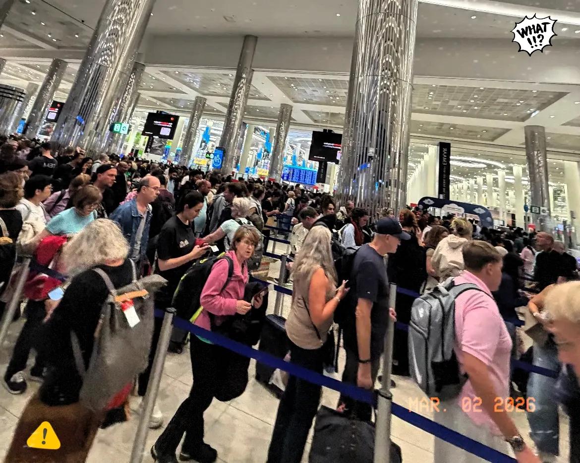 刚跟在迪拜旅游的亲戚通了电话，听筒那边全是哭腔，听得我心里直发毛。她现在肠子都悔