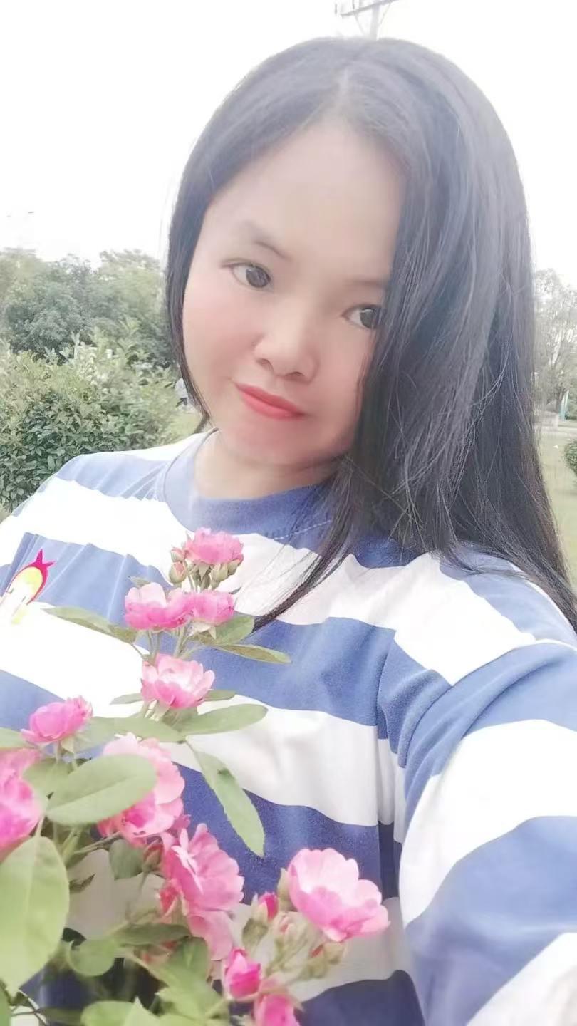离婚的女人就算长的丑，也有男人凑到她的跟前去，看看能不能占点便宜，自从我离婚后，