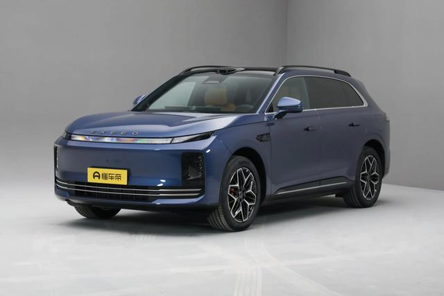 新车|星途EX7开启盲订，标配猎鹰700辅助驾驶系统/灵犀智能座舱【来自懂车