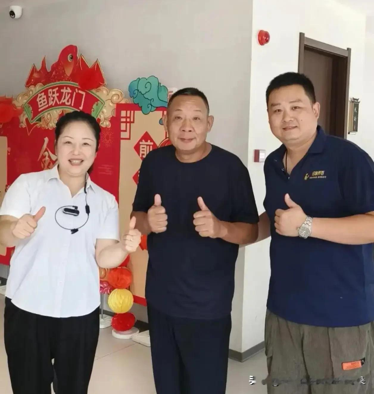 消费380却硬付600！于东来在安徽小饭店被“抓包”，老板追出门退款，随后一幕让