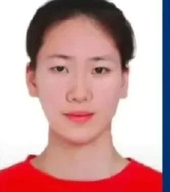 周页彤为自己争口气！拿出最亮的成绩给赵勇看看！周页彤与吴梦洁、万梓玥是同一批