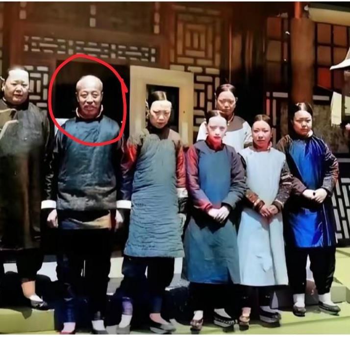 这才是晚清地主老财的真实貌相，并非演员所扮，而是货真价实的真品，这是晚清时期河北