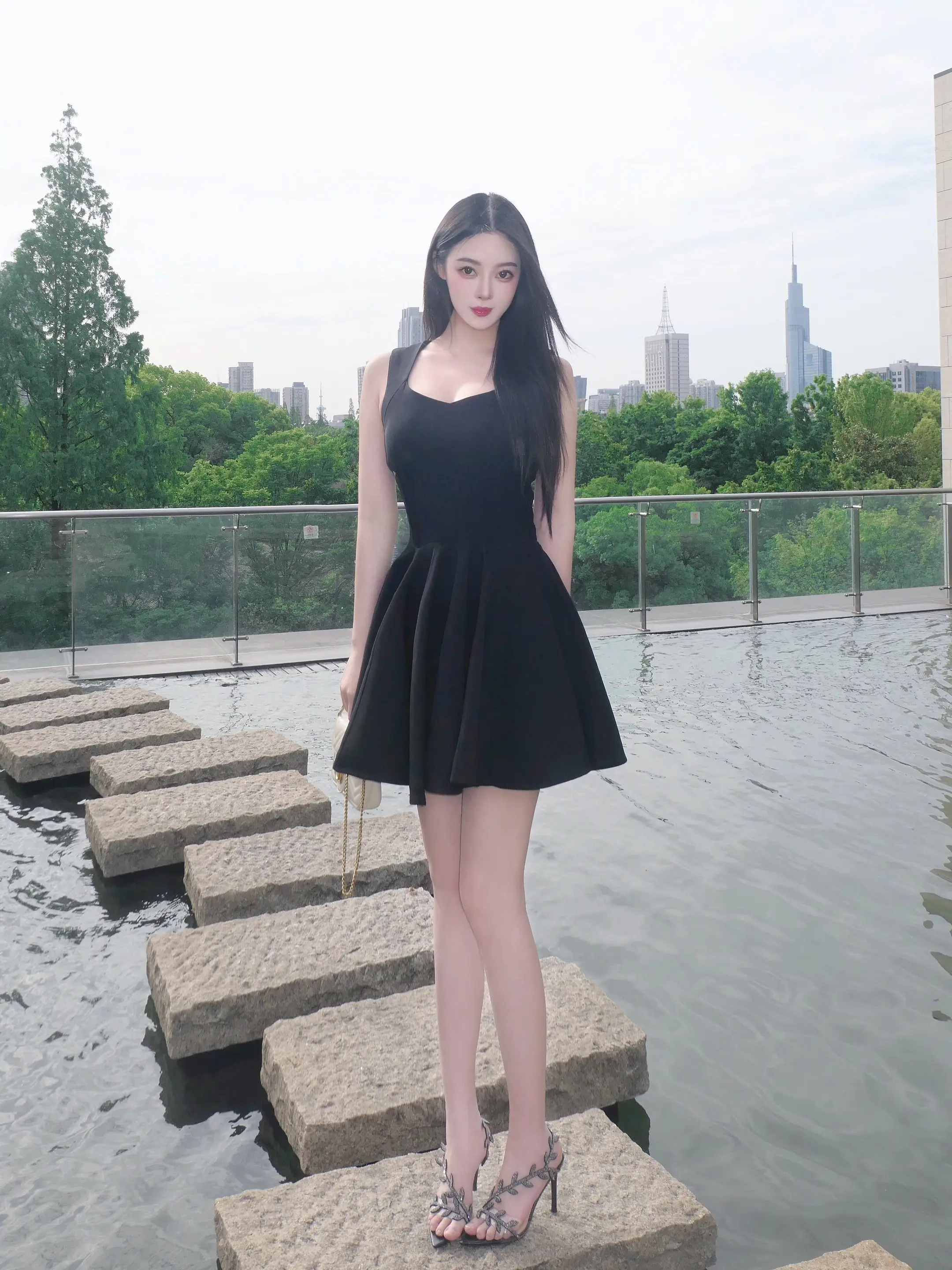 人类无法飞翔 或许是因为心太重🦢