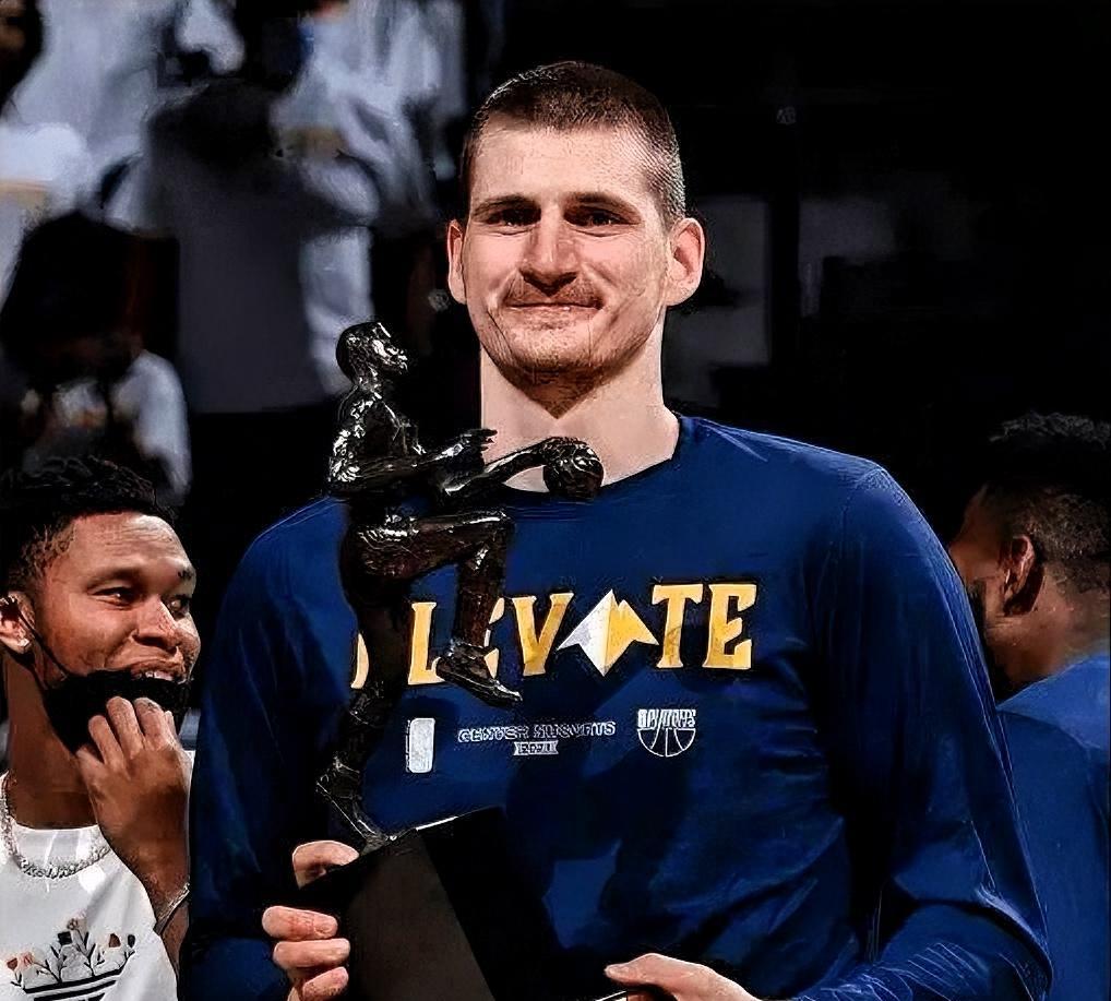 约老师拉低了MVP的含金量！根据美媒NBARetweet统计，约基奇是NBA