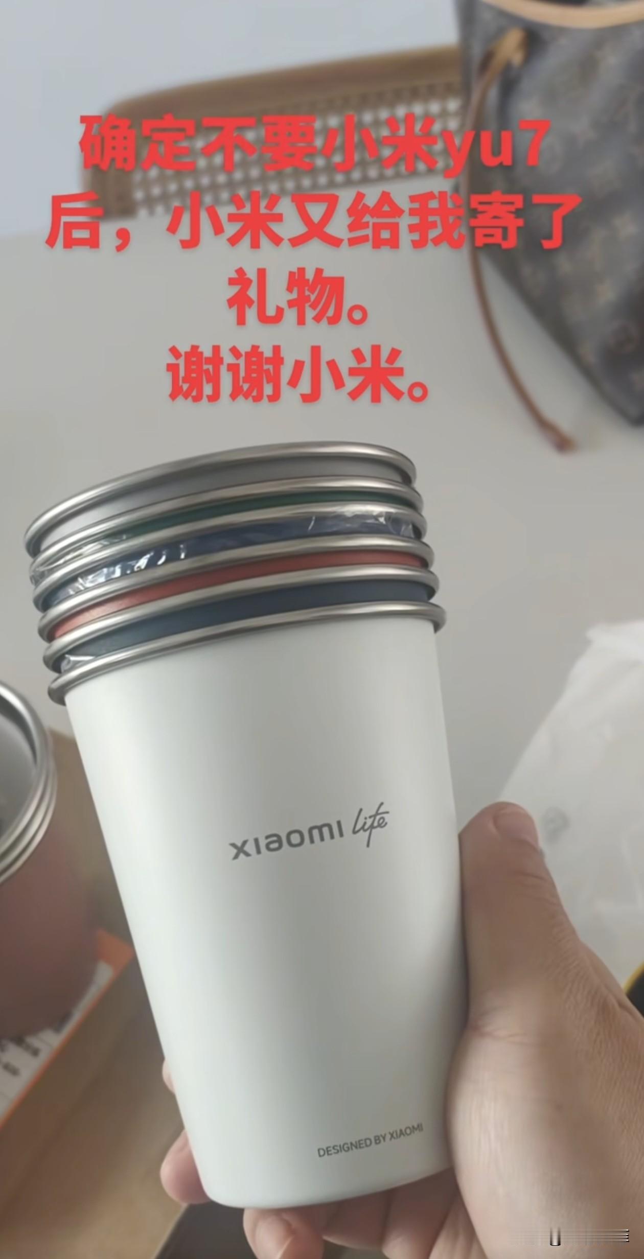 女子交了定金准备买小米汽车,但后来因为不喜欢这款车的外观,又不打算买了,5000