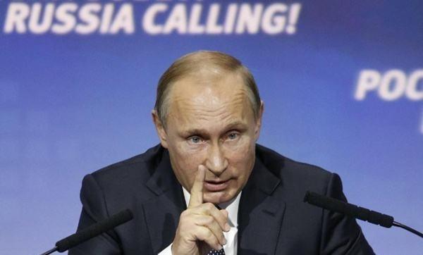 普京就扔了一句话，全世界的空气都安静了。他说，美国的“战斧”导弹要是敢碰俄罗斯一