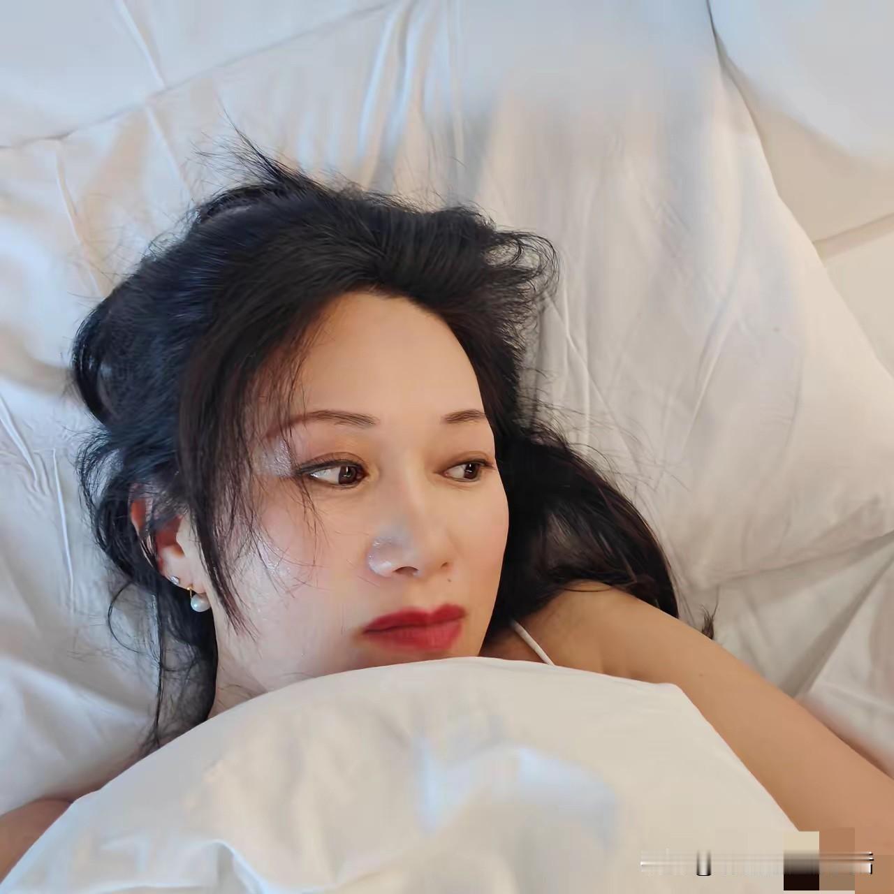 女人晚上睡不着到底是谁的问题我说的是天天晚上两口子都睡在一起的那种两口子天