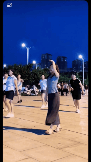 都在撒谎，都是心口不一！都说不喜欢广场舞，都在铺天盖地谴责广场舞，都在想