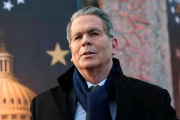 昨天，美财长贝森特在ABC节目中说:“若中加协议超出公布范围，中国也可能面临惩罚