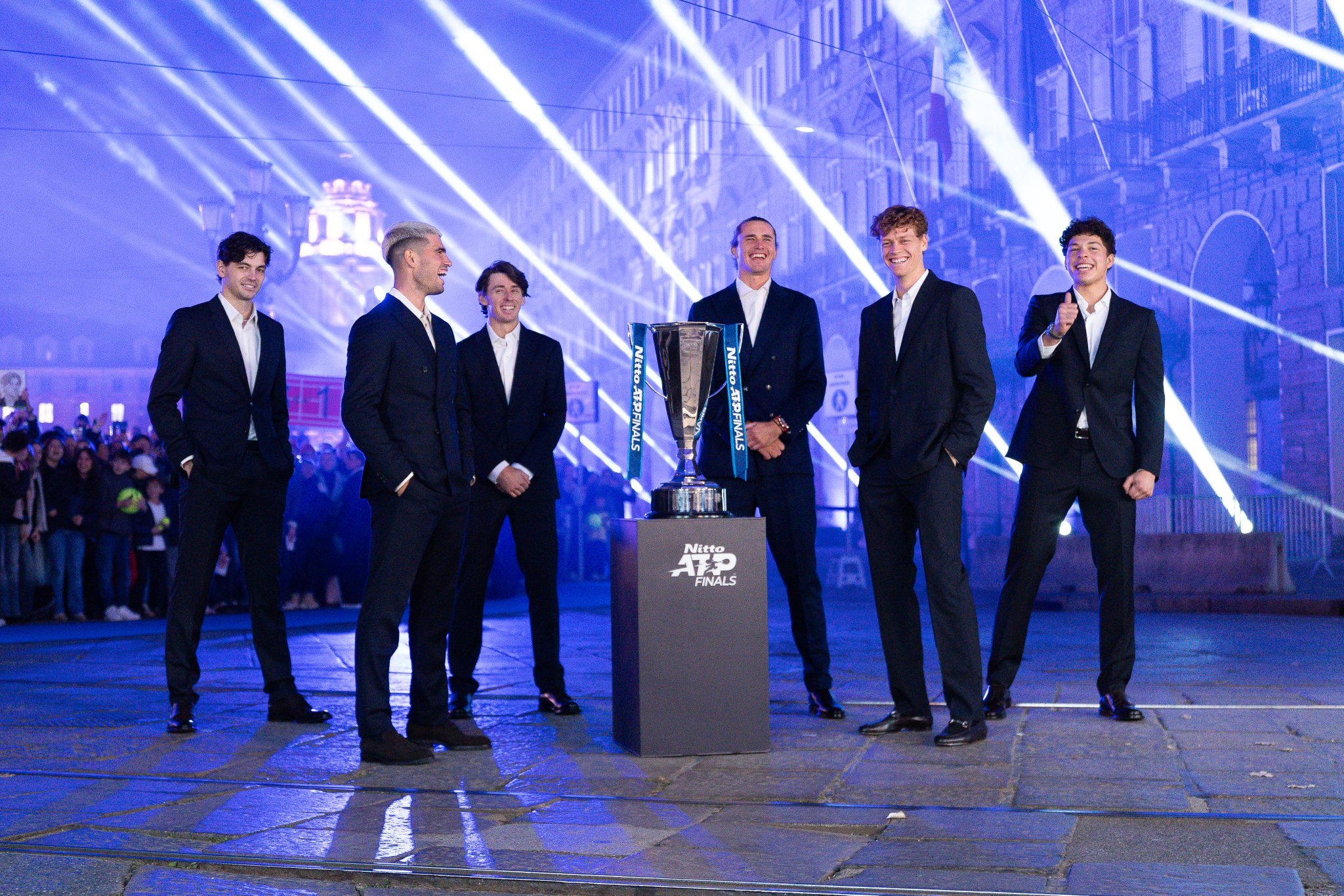 atp年终总决赛小组赛第一场阿尔卡拉斯2:0德米纳尔​​​