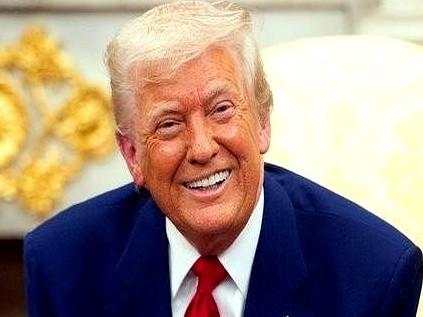 特朗普说？呵，他现在才明白那扇门，是尼克松亲手推开的，不是中国撬的。我当年在
