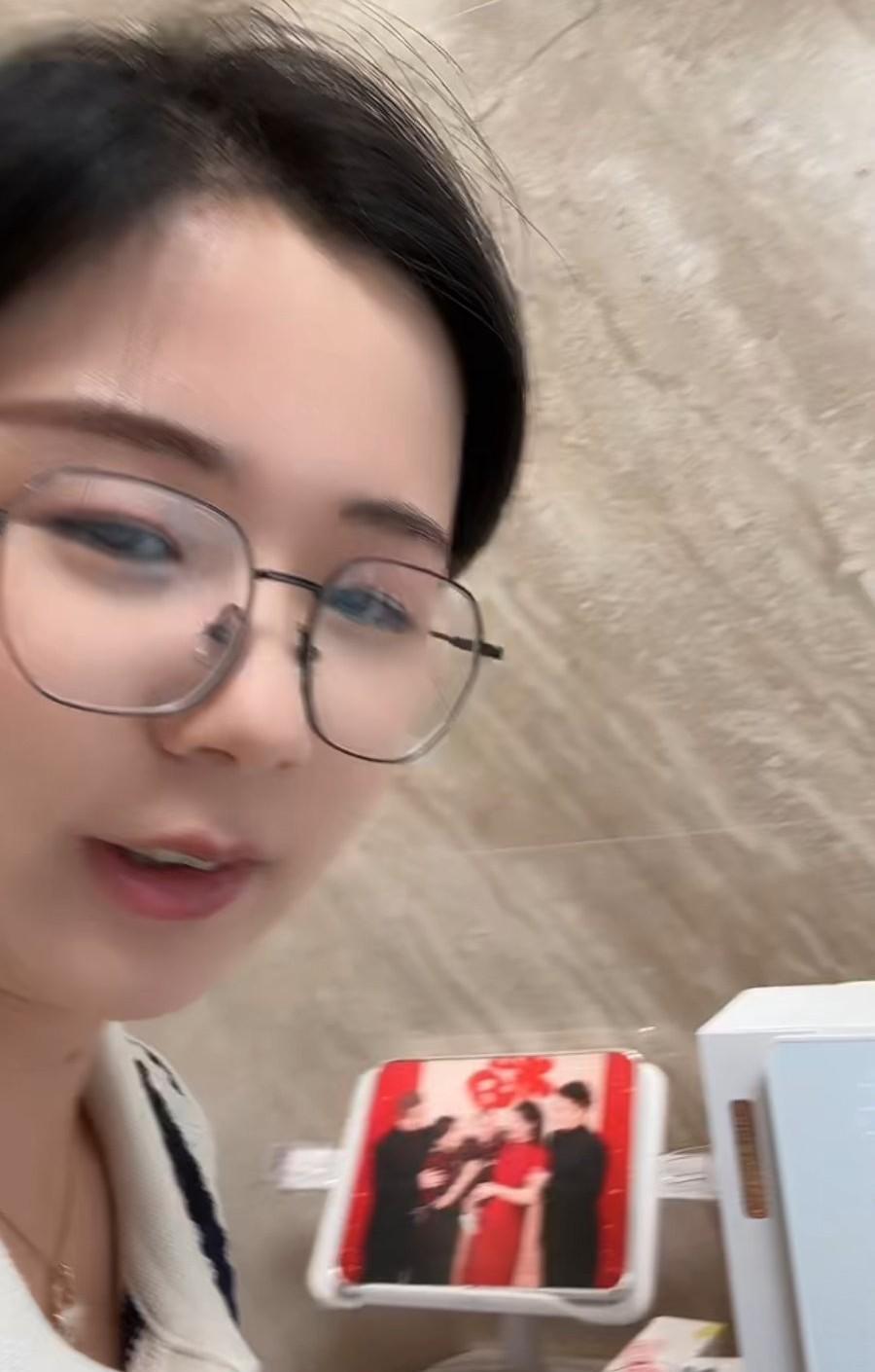 都是坑揭秘了，今天早晨嘟嘟嗓子都哭哑了！但是还是被送到幼儿园！嘟嘟上的这个贵族