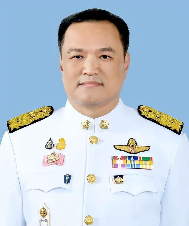曾经的泰国不存在了。四名泰国警察，亲手绑架了中国游客。这事儿太吓人了。你