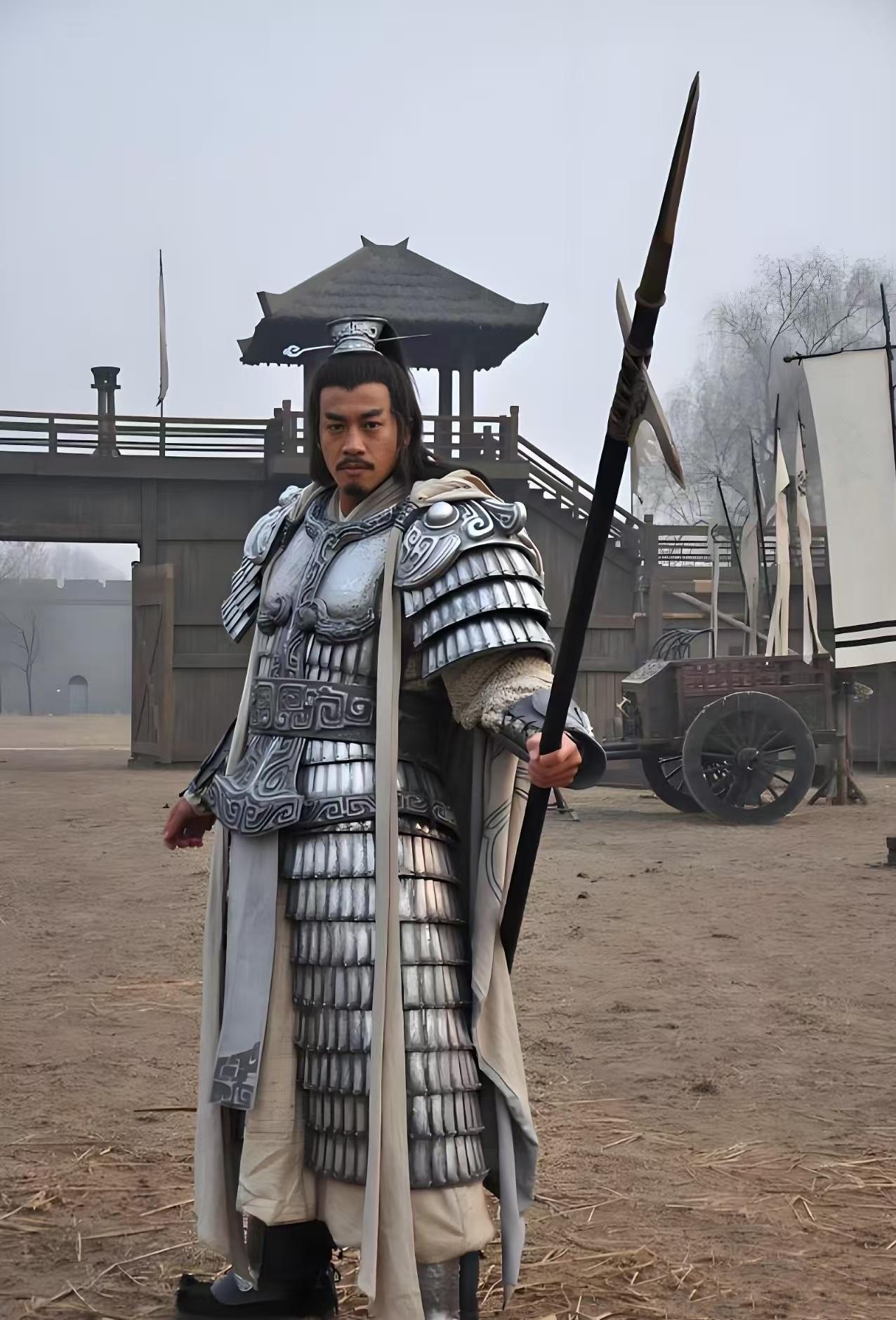 为什么何润东现在很少拍戏了？原因很简单，不是没戏拍，也不是演技不行，而是