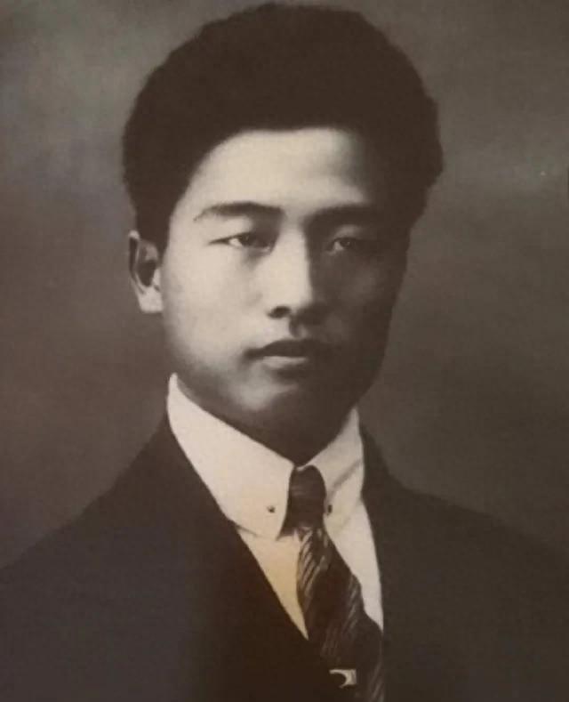 向警予烈士的同班同学，他曾荣获1993年全国长寿老人称号，享年高达99岁193