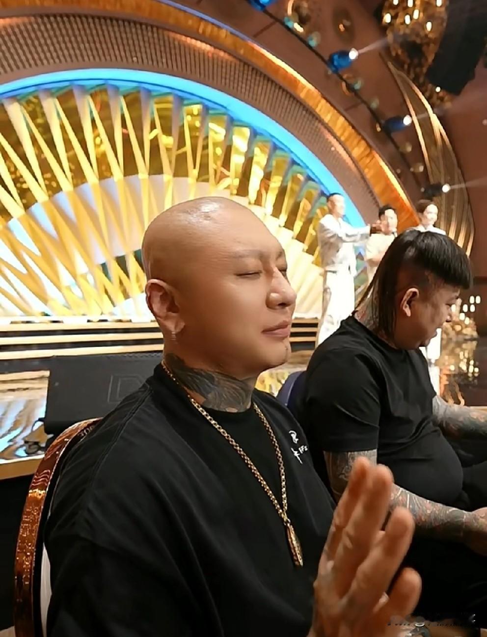 小胖说！T佑婚礼最够意思的人就是方丈！方丈这个人大大咧