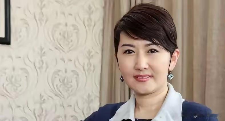 蒙古国女外长巴特策策格这波操作真是让人看不懂，一个被中俄包围的内陆国，连出海口都