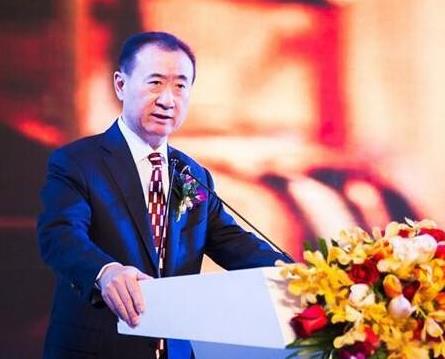 万达王总放出大消息：再卖48座万达广场。在万达广场批量出售的背后，还有7个隐含信