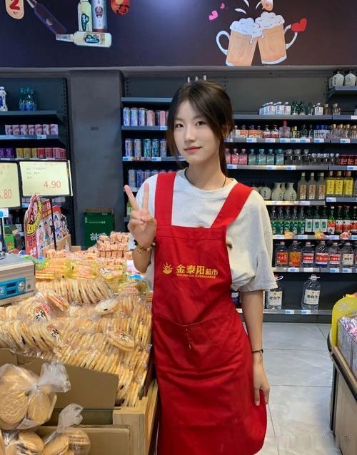 今年的商铺行情出奇的一致，从隔壁搬到隔壁你知道为什么吗？1、租客舍不得商圈客