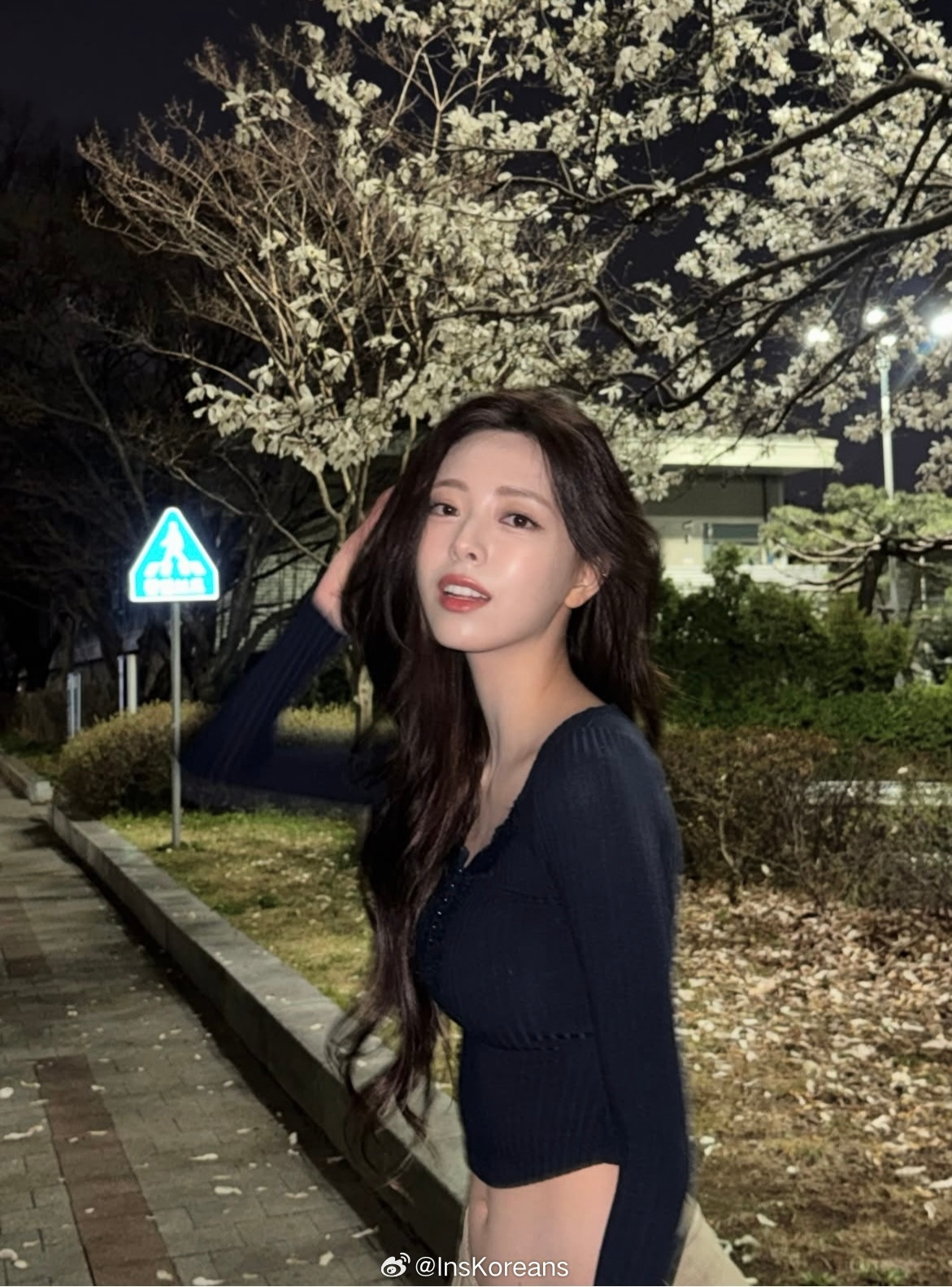 申有娜申有娜yuna这完全是小腰精