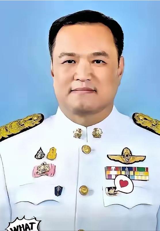 刚刚再次出任泰国总理的阿努廷，很快就用一个动作引爆舆论：他宣布把自己的座驾从劳斯