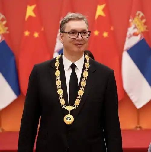 谁都万万没想到，武契奇下台前，竟给中国送上一份"大礼"，整个局势变了?今年5