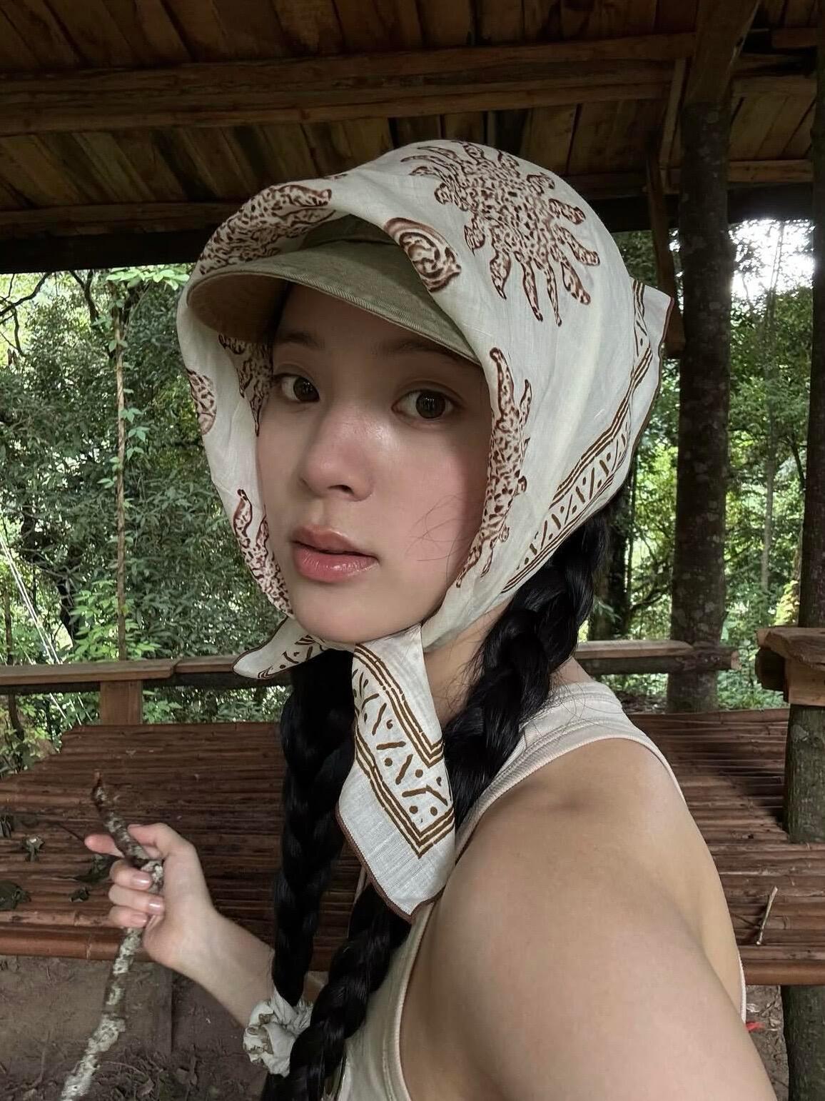 内娱独一份的穿搭美学：欧阳娜娜